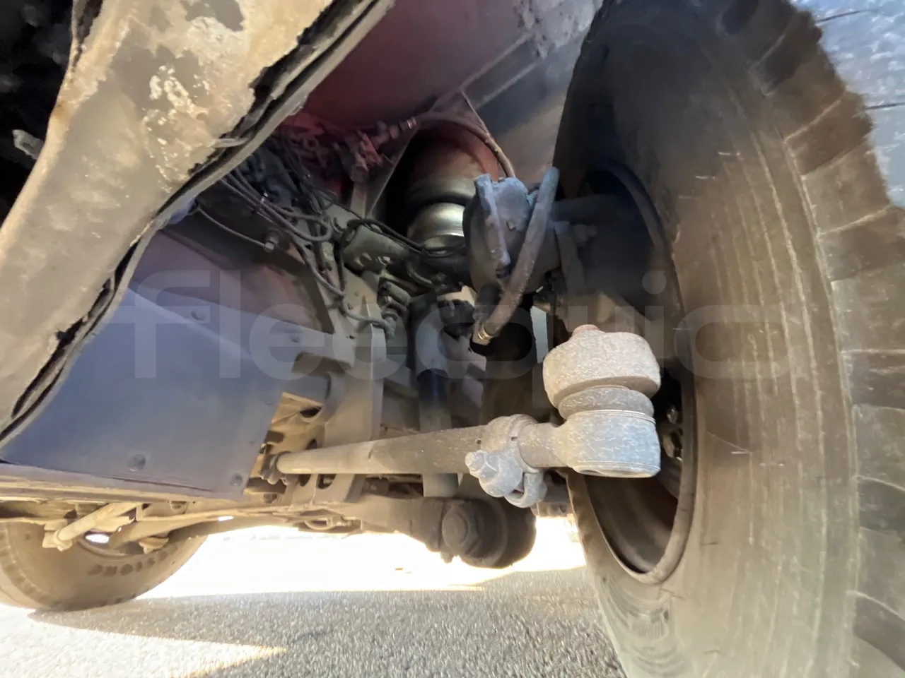 Mercedes-Benz Citaro O530 - Euro4 - 210kW - 11.950m - front air springs left