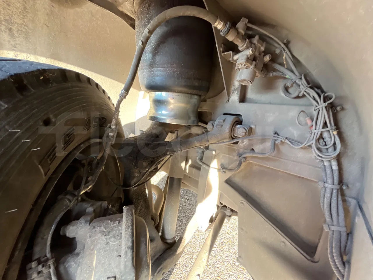Mercedes-Benz Citaro O530 - Euro4 - 210kW - 11.950m - front air springs right