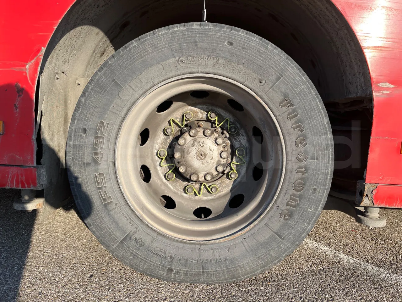 Mercedes-Benz Citaro O530 - Euro4 - 210kW - 11.950m - tread condition front tires left