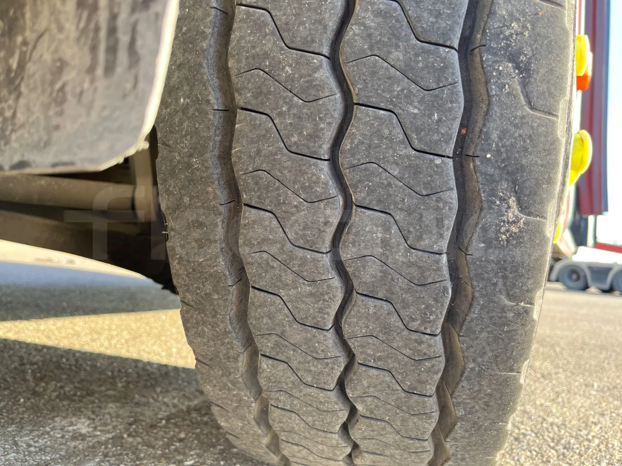 Mercedes-Benz Citaro O530 - Euro4 - 210kW - 11.950m - tread condition front tires right