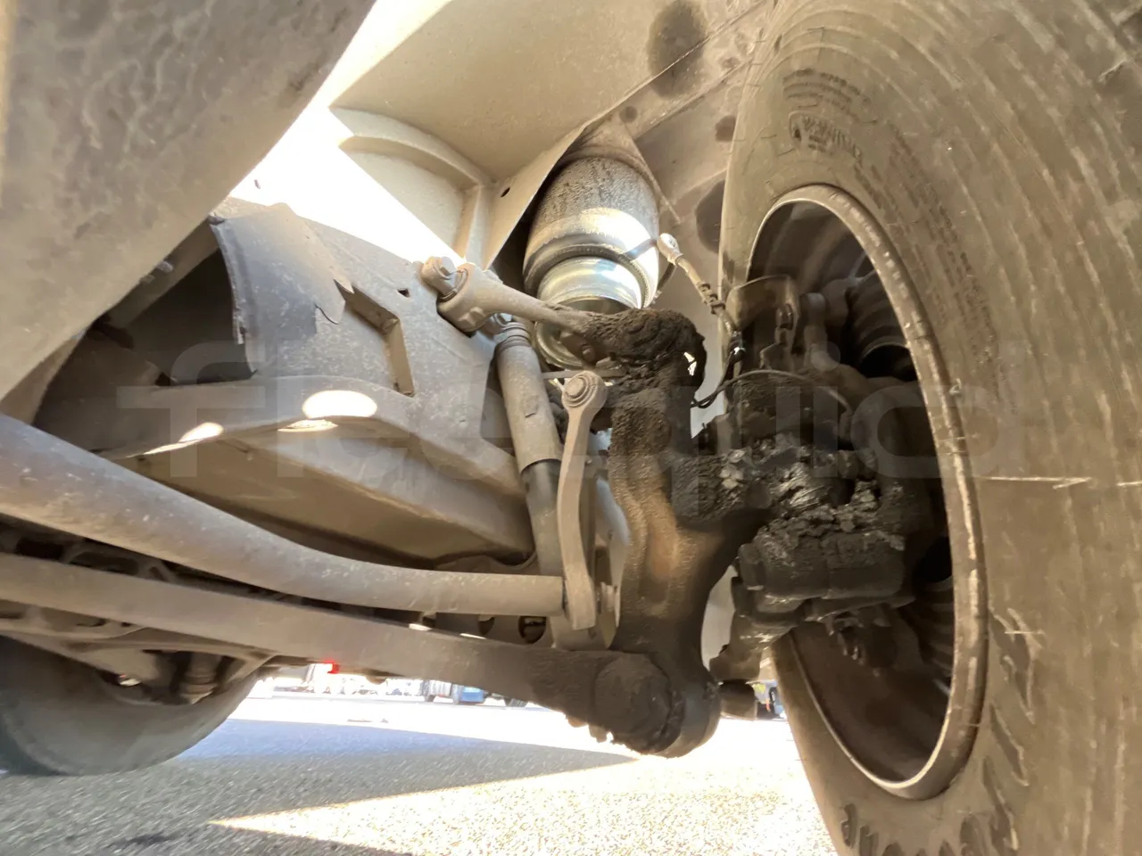 Mercedes-Benz Citaro O530 - Euro4 - 210kW - 11.950m - front axle right side