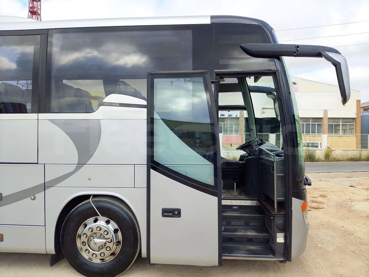 Setra S416 GT-HD/2 -EUR5- 315kW - 13m - front door 1 open