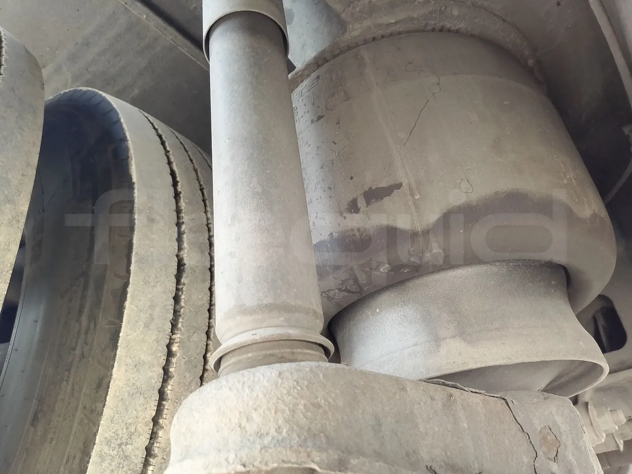 Setra S416 GT-HD/2 -EUR5- 315kW - 13m - axel 2 air springs 2 right