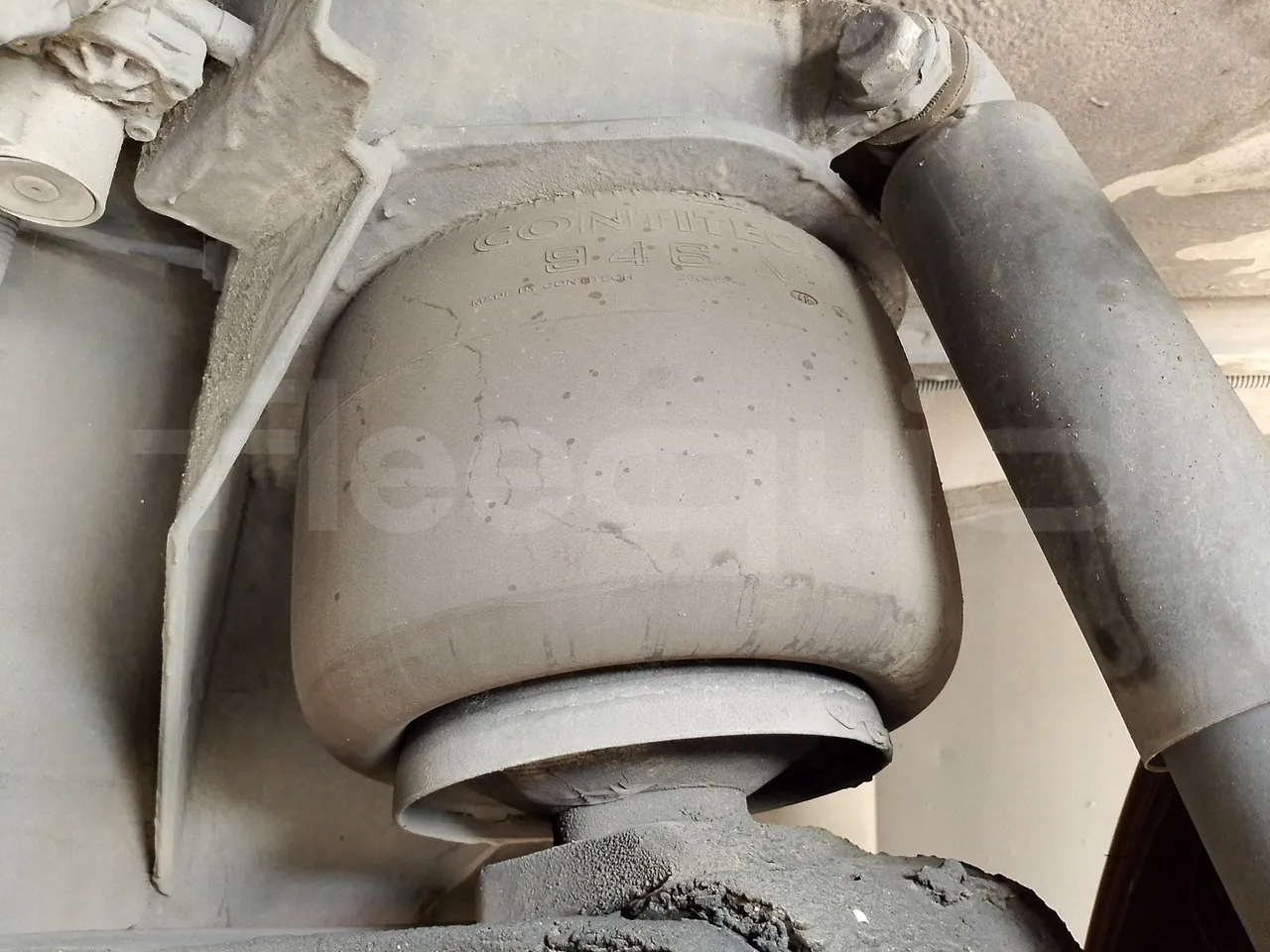 Setra S416 GT-HD/2 -EUR5- 315kW - 13m - front air springs left