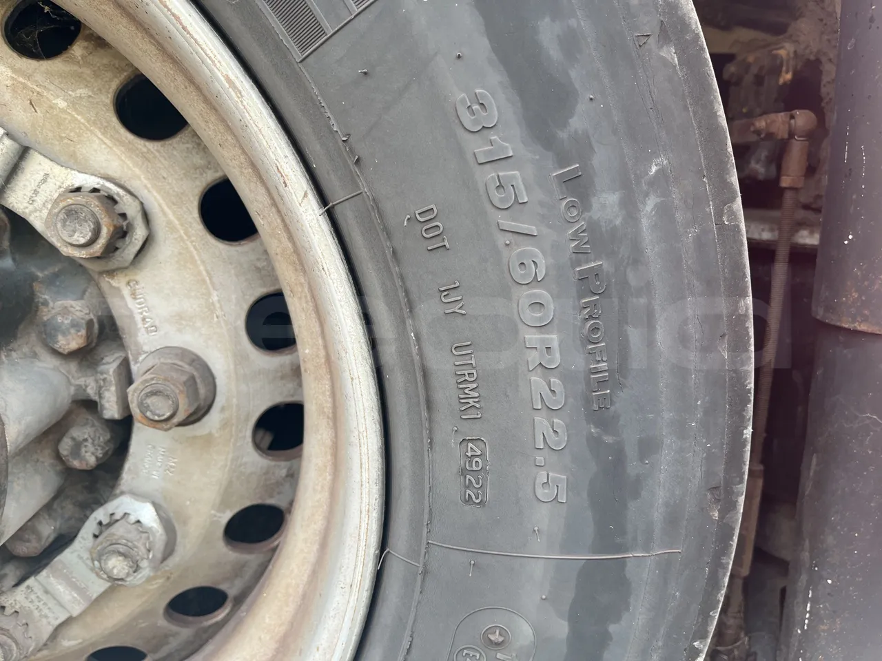 Iveco Heuliez Gx117 - Second Axle Left Side: Tyre Size
