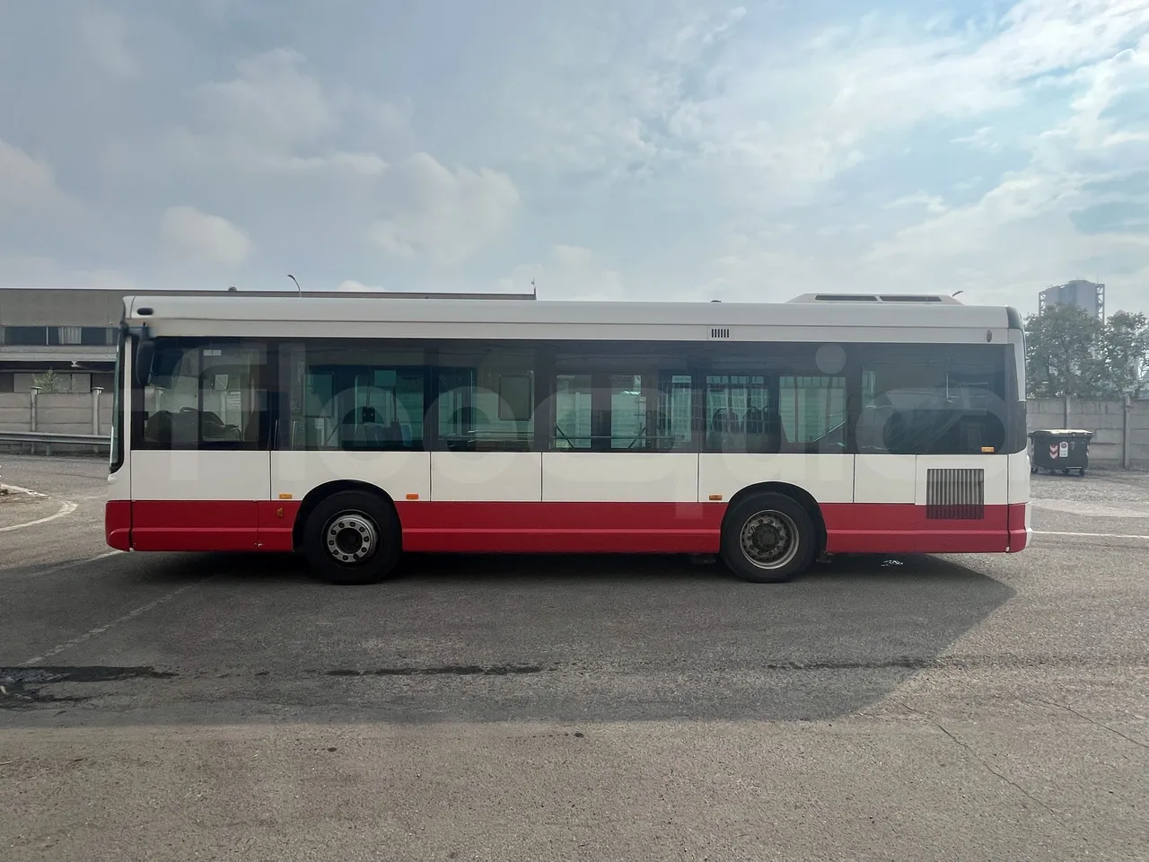 Iveco Heuliez Gx117 - Left Side