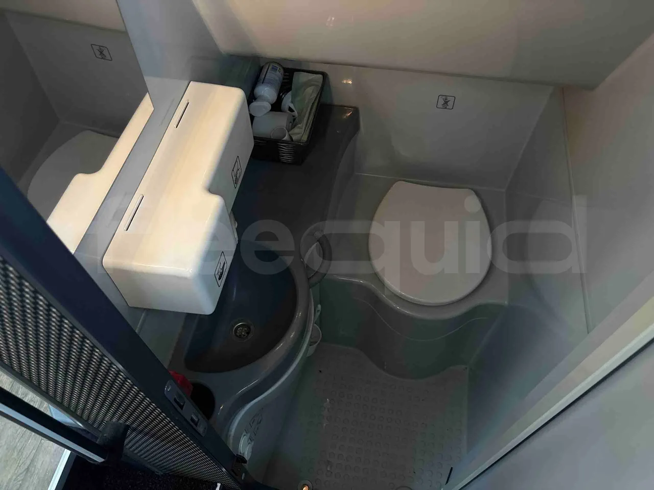 Setra S515 - toilette accessories photo