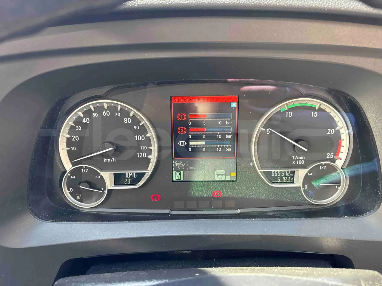 Setra S515 - dashboard lights on