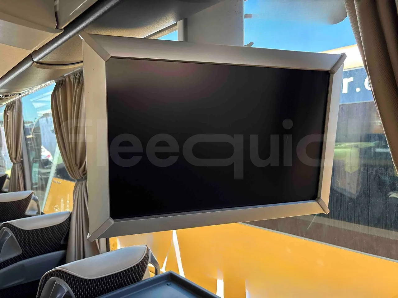 Setra S515 - monitor detail photo