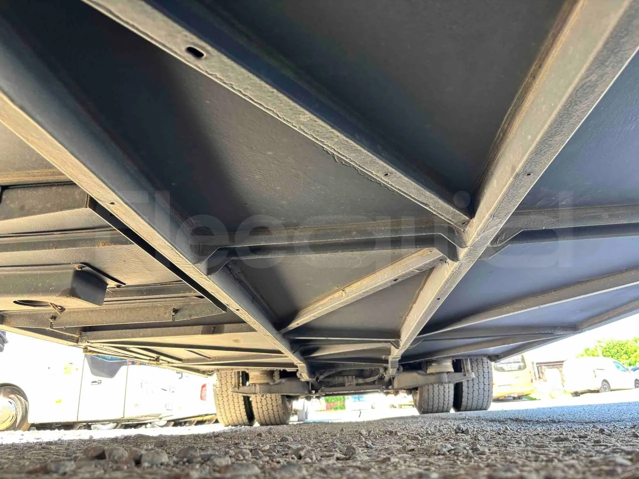 Setra S515 - central undercarriage photo