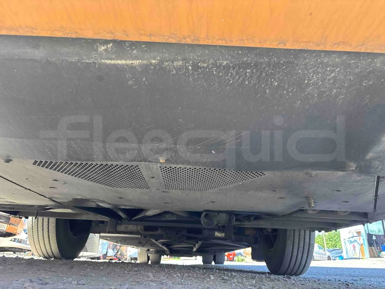 Setra S515 - front undercarriage from front