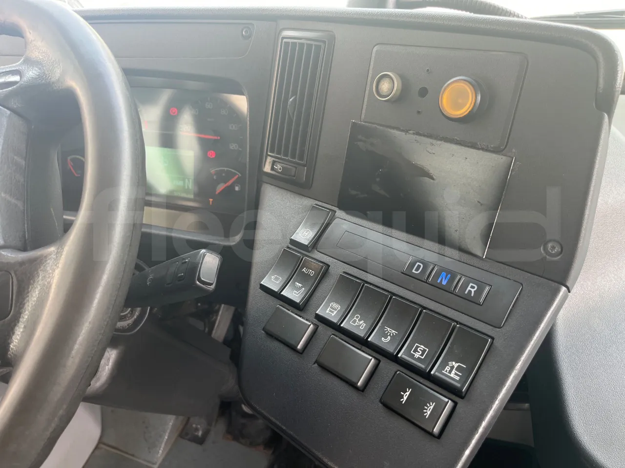 Volvo B4SC 7900  - Euro6 - 177kW - 12.134mt - radio accessories photo