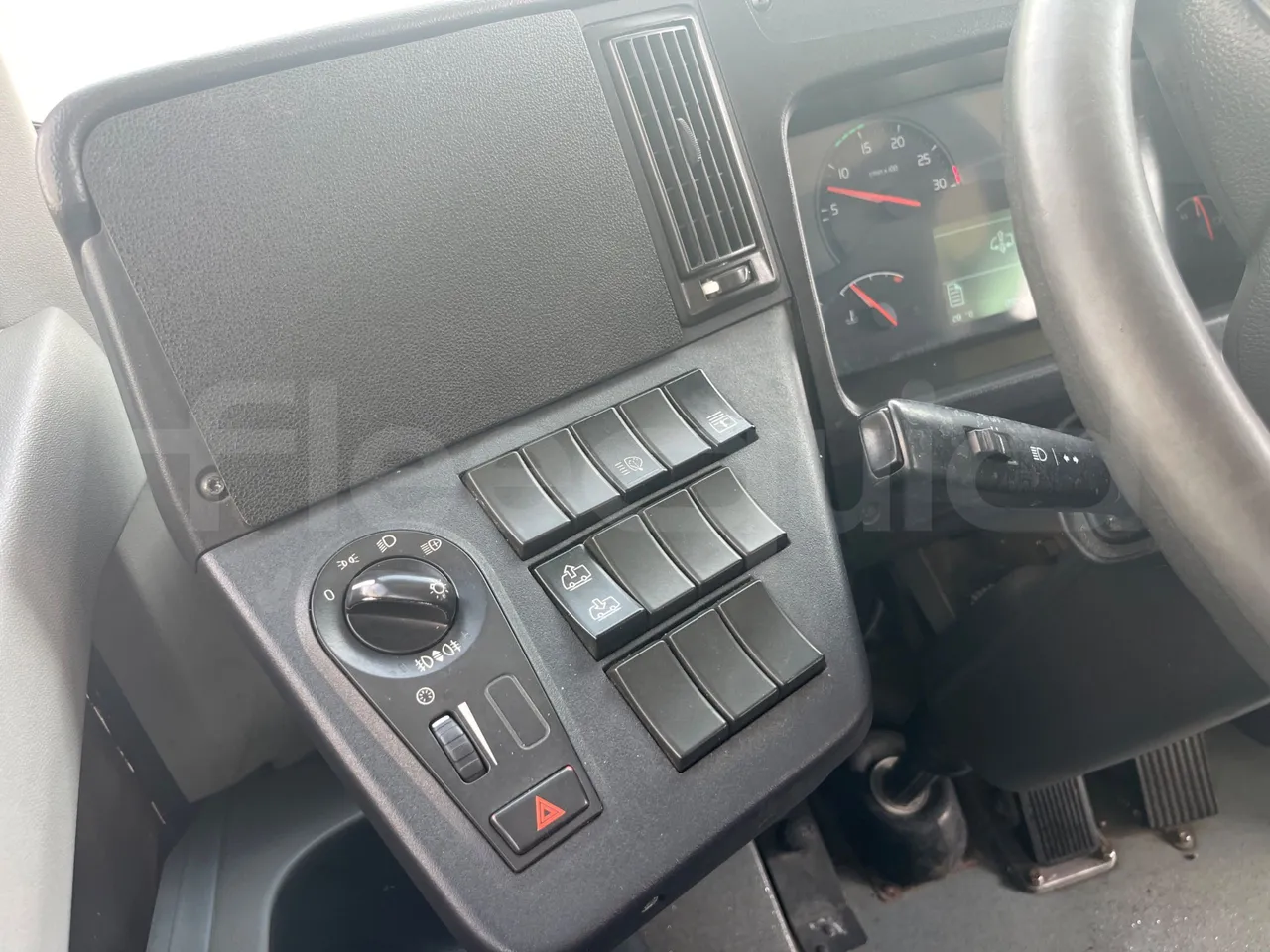 Volvo B4SC 7900  - Euro6 - 177kW - 12.134mt - onboard devices 2