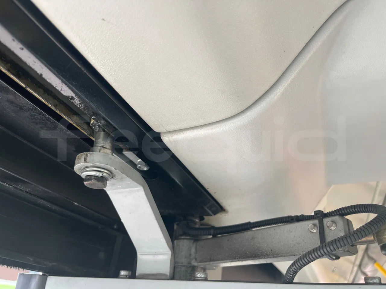 Volvo B4SC 7900  - Euro6 - 177kW - 12.134mt - door mechanism photo