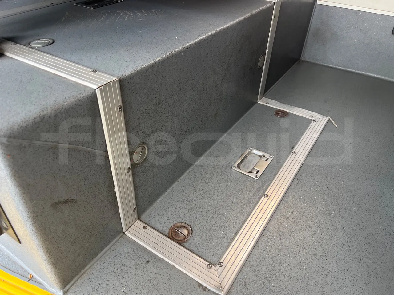 Volvo B4SC 7900  - Euro6 - 177kW - 12.134mt - floor hatches photo