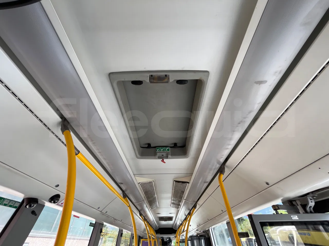 Volvo B4SC 7900  - Euro6 - 177kW - 12.134mt - overhead compartments photo