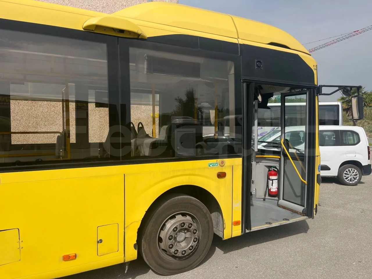 Volvo B4SC 7900  - Euro6 - 177kW - 12.134mt - platform open photo