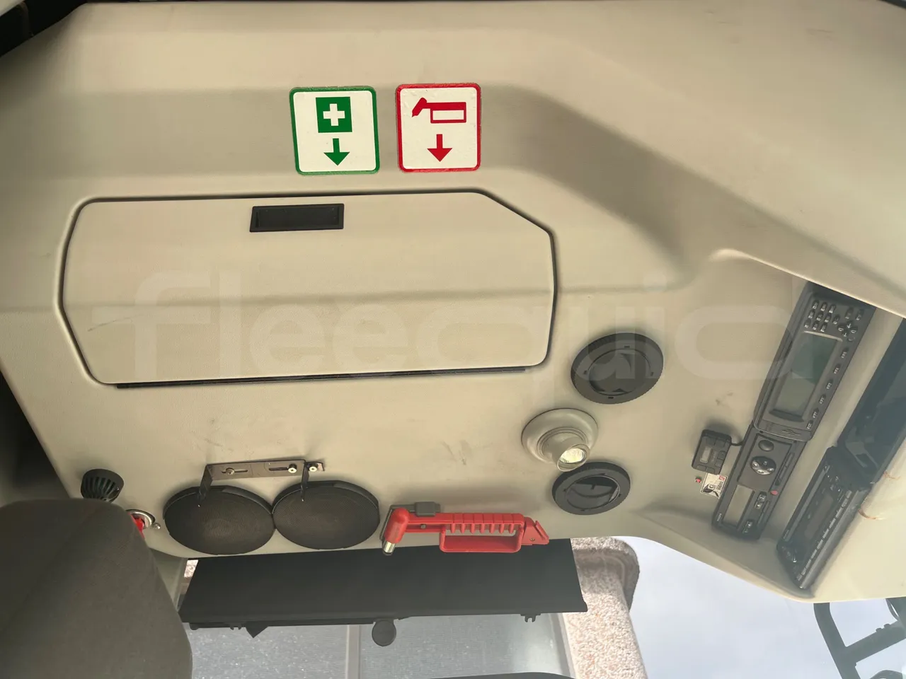 Volvo B4SC 7900  - Euro6 - 177kW - 12.134mt - hostess seat photo