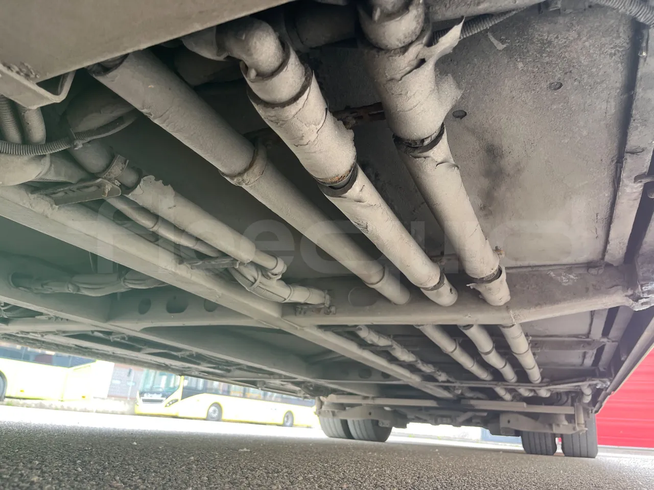 Volvo B4SC 7900  - Euro6 - 177kW - 12.134mt - central undercarriage photo