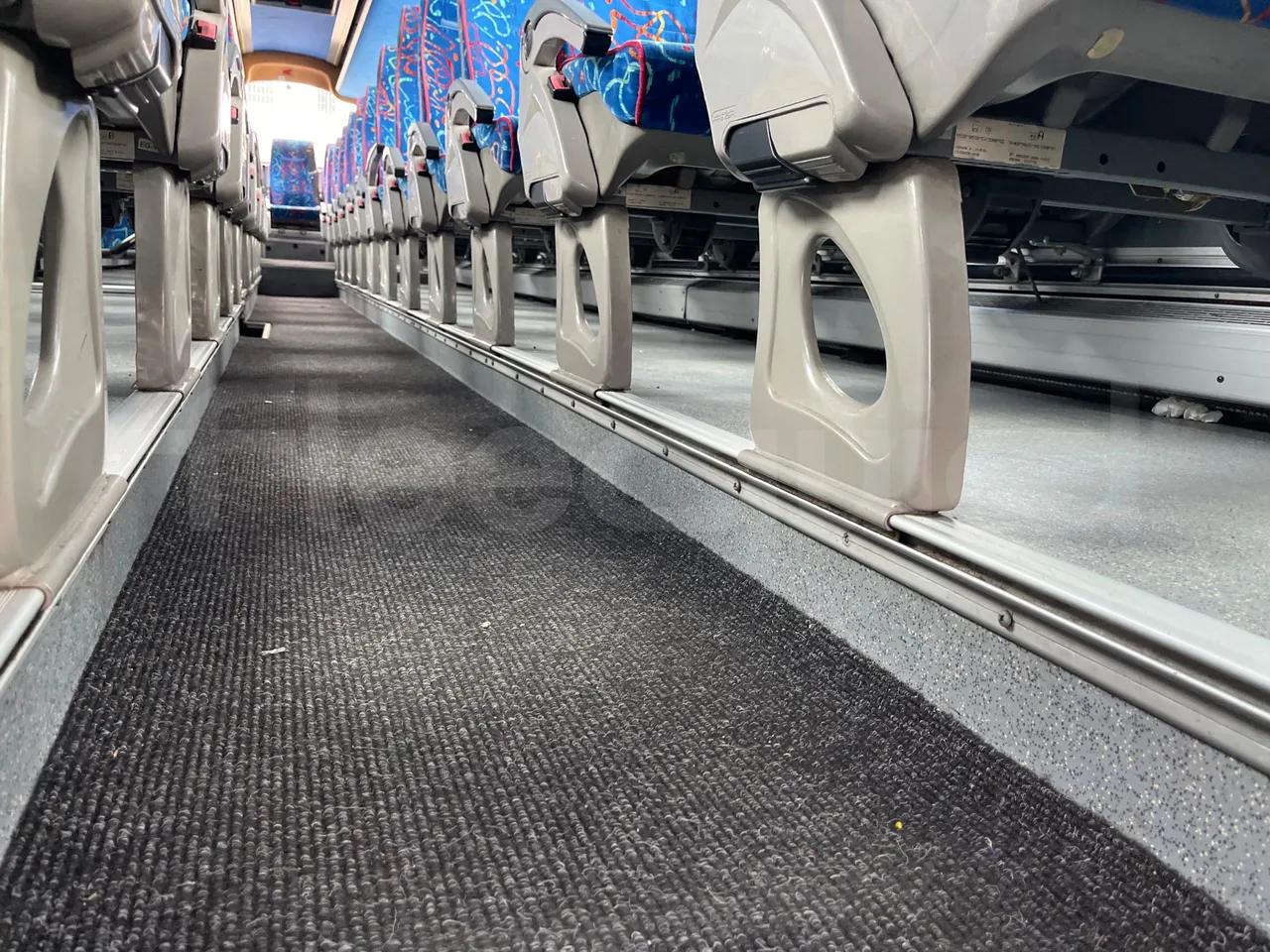 Man Noge Touring345 - EUR3 -  301kW - 13.000m - seat brackets photo