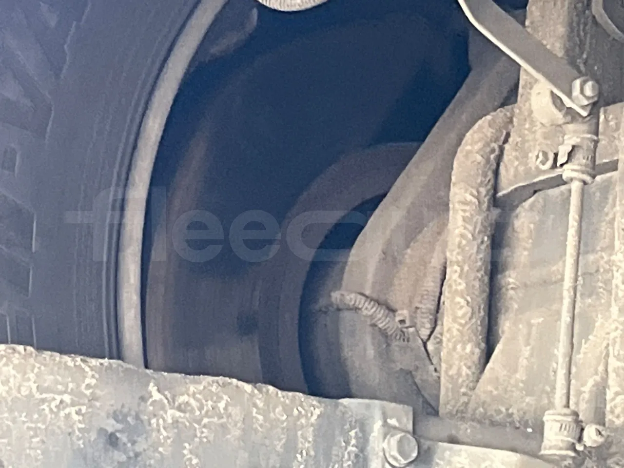 Man Noge Touring345 - EUR3 -  301kW - 13.000m - axle 2 discs left