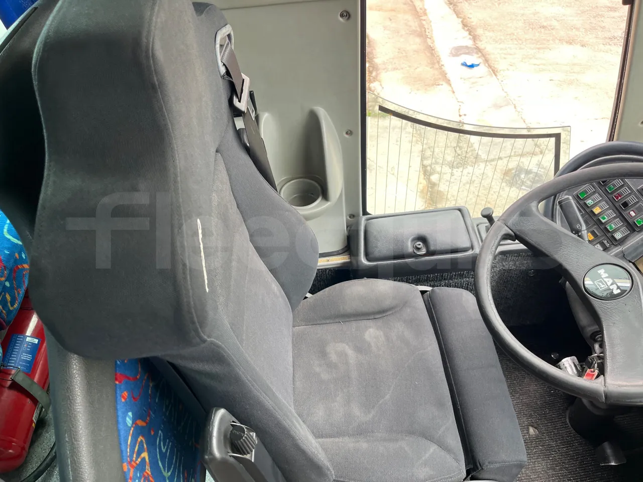 Man Noge Touring345 - EUR3 -  301kW - 13.000m - driver's seat photo