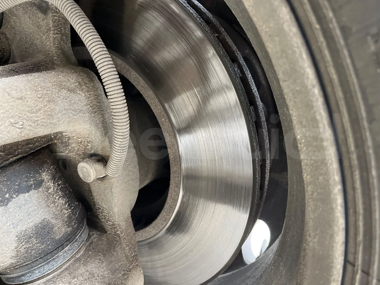 Man Noge Touring345 - EUR3 -  301kW - 13.000m - front discs left