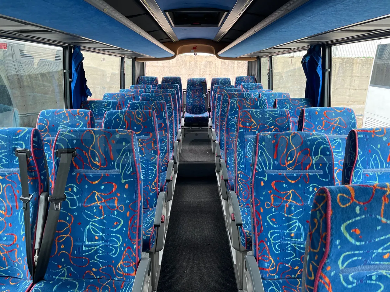 Man Noge Touring345 - EUR3 -  301kW - 13.000m - reverse view middle aisle