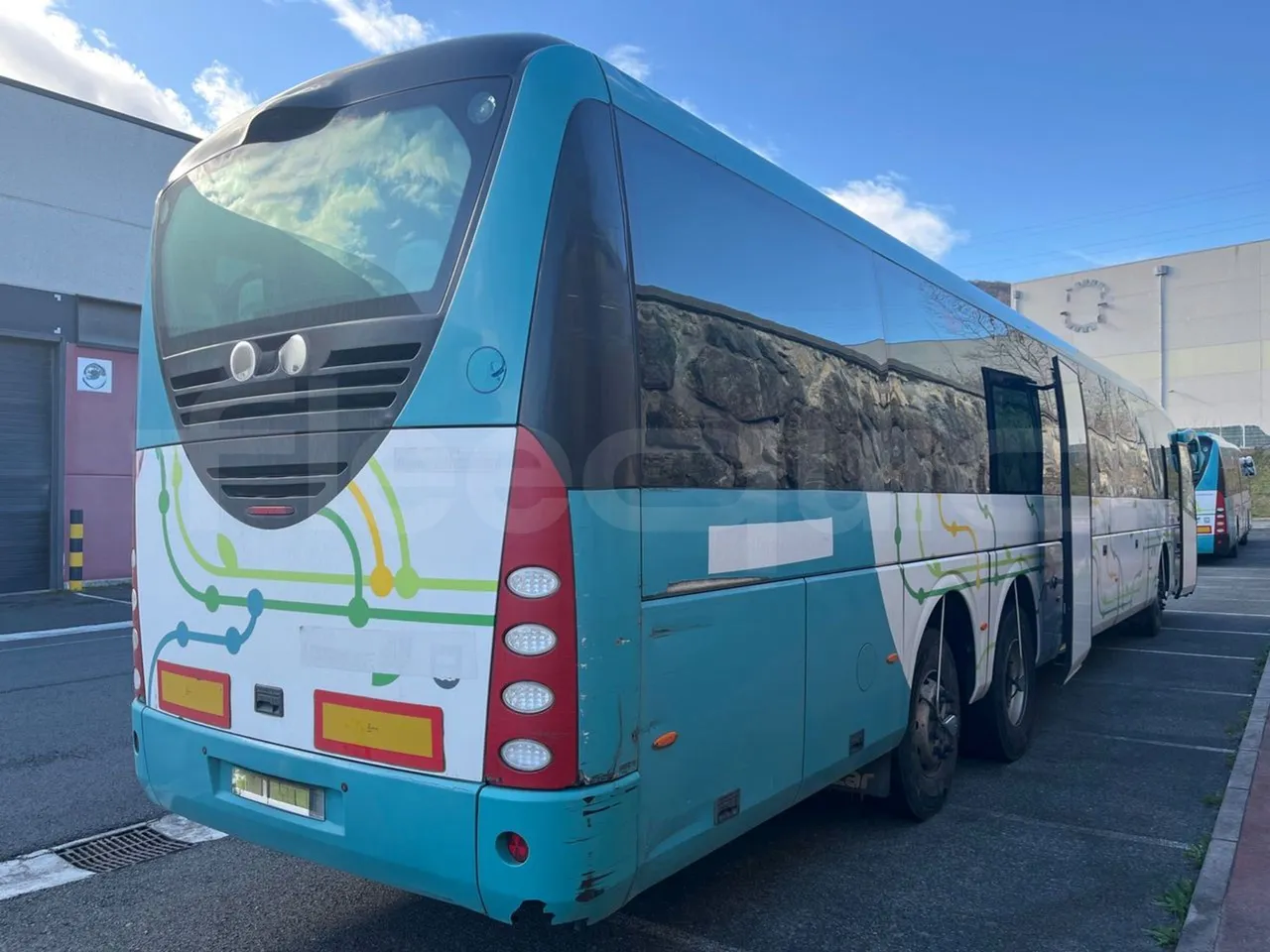 Scania Irizar i4H 14.99 M3 - Euro6 - 302kW - 14.990mt - 3/4 right rear doors open