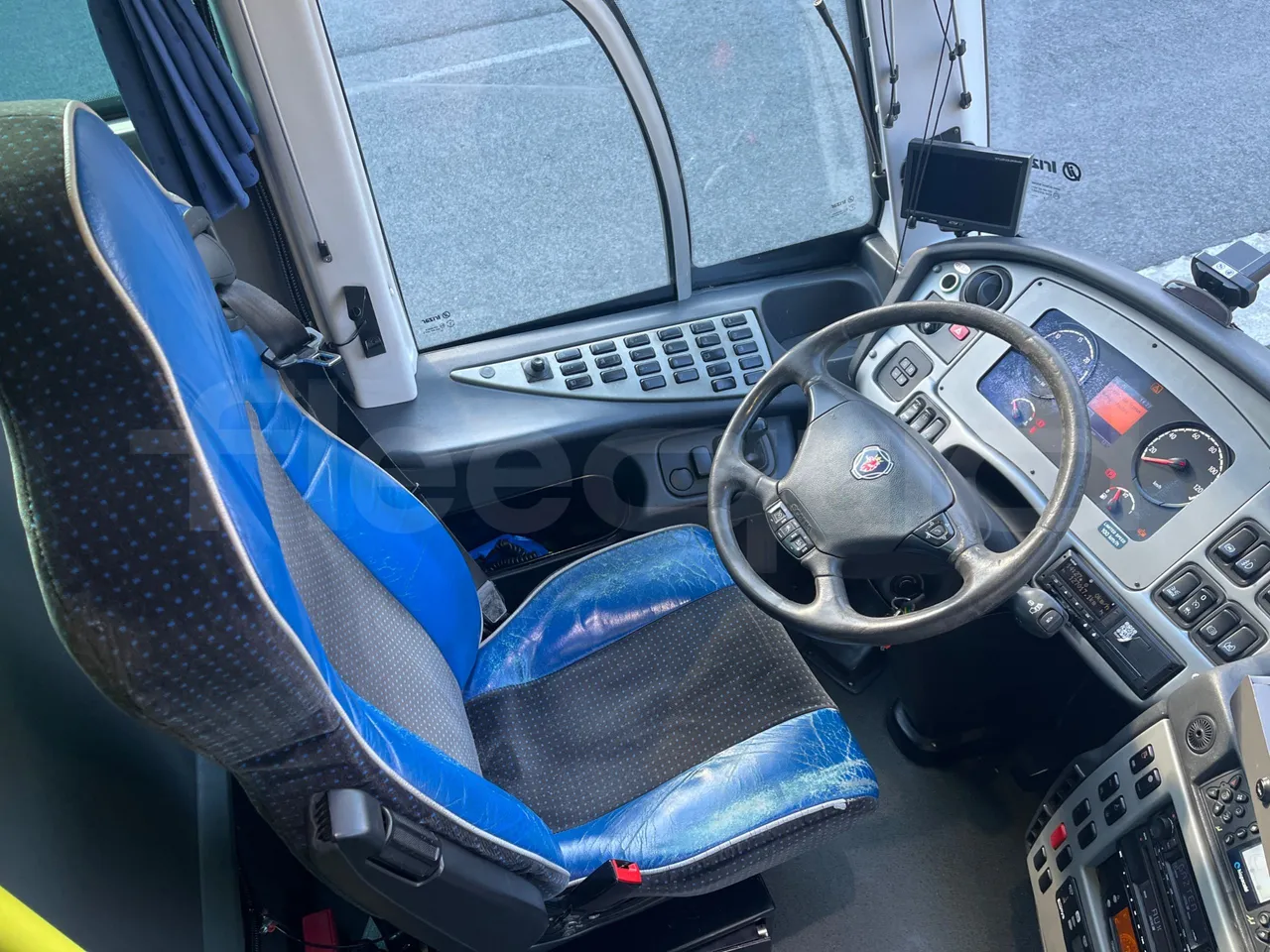 Scania Irizar i4H 14.99 M3 - Euro6 - 302kW - 14.990mt - driver's seat photo