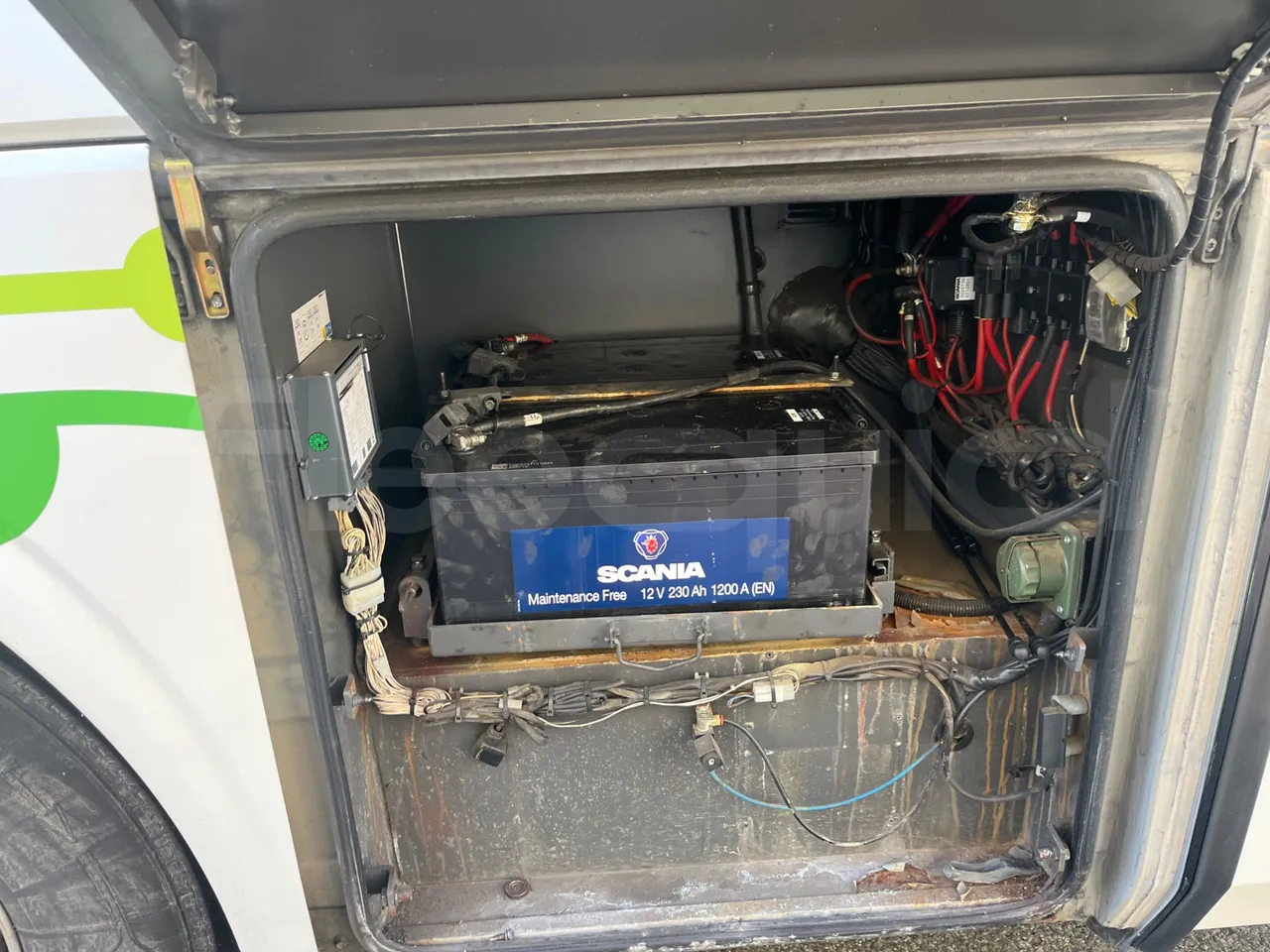 Scania Irizar i4H 14.99 M3 - Euro6 - 302kW - 14.990mt - external compartments photo