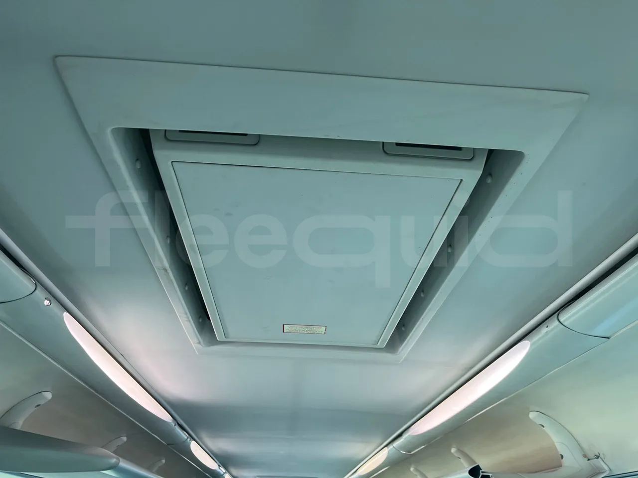 Scania Irizar i4H 14.99 M3 - Euro6 - 302kW - 14.990mt - roof hatch 1