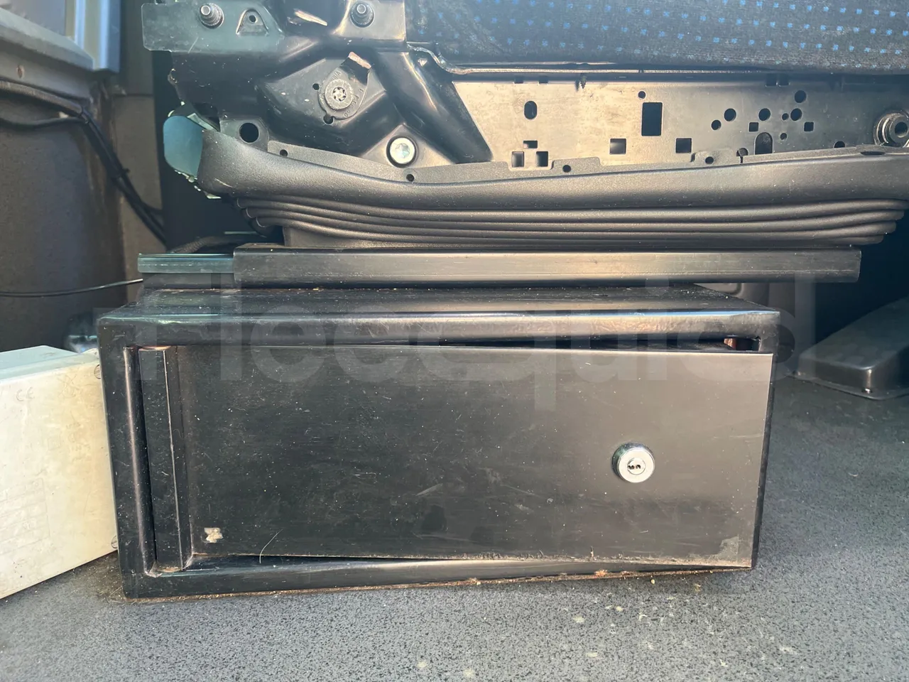 Scania Irizar i4H 14.99 M3 - Euro6 - 302kW - 14.990mt - overhead compartments photo