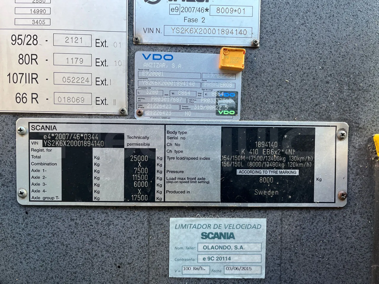 Scania Irizar i4H 14.99 M3 - Euro6 - 302kW - 14.990mt - vehicle plate photo