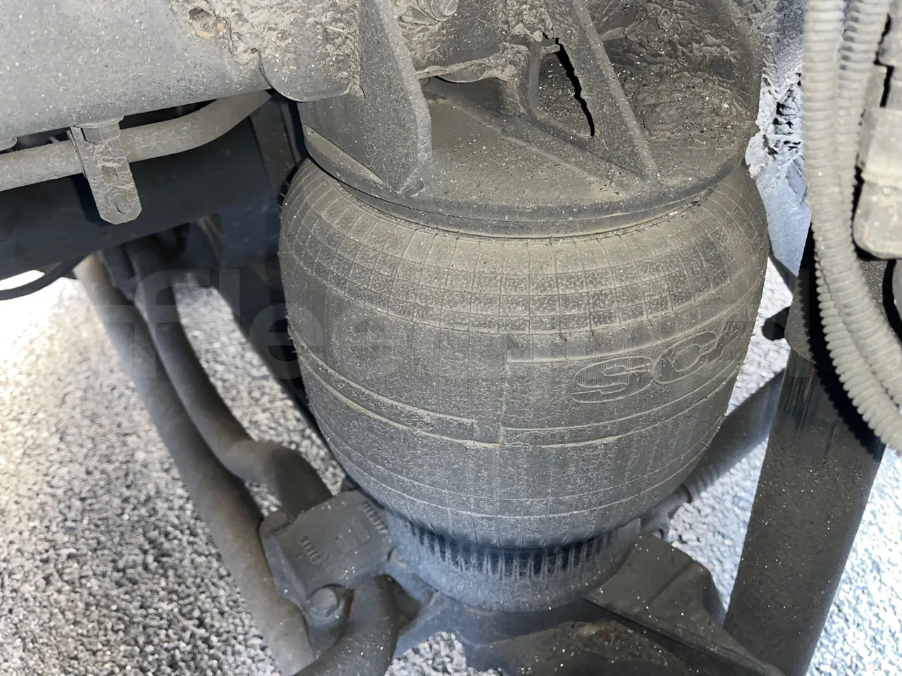 Scania Irizar i4H 14.99 M3 - Euro6 - 302kW - 14.990mt - axel 3 shock absorbers 1 right