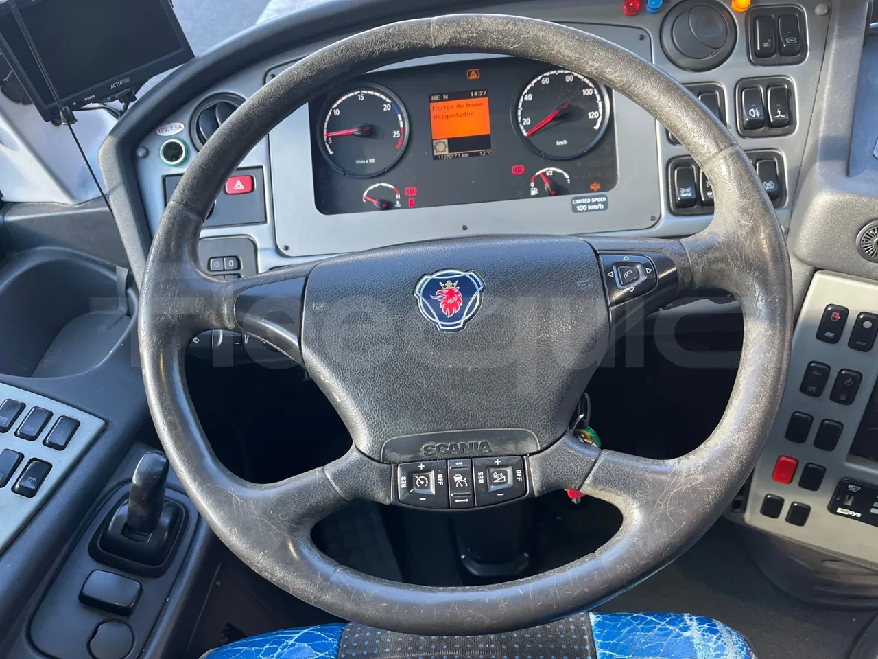 Scania Irizar i4H 14.99 M3 - Euro6 - 302kW - 14.990mt - steering wheel photo