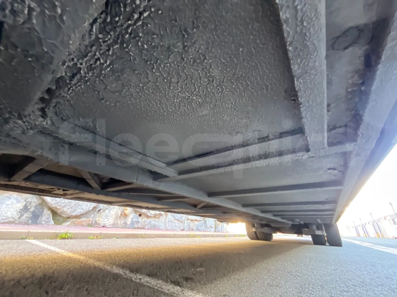 Scania Irizar i4H 14.99 M3 - Euro6 - 302kW - 14.990mt - central undercarriage photo