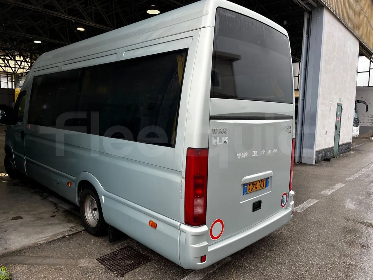 Iveco Daily A50C - Euro3 - 107kW - 6.948mt - 3/4 left rear side