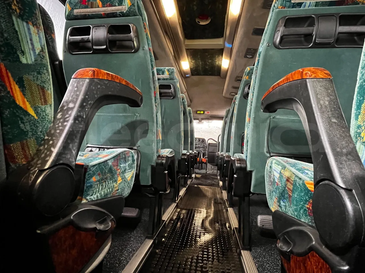 Iveco Daily A50C - Euro3 - 107kW - 6.948mt - seat brackets photo