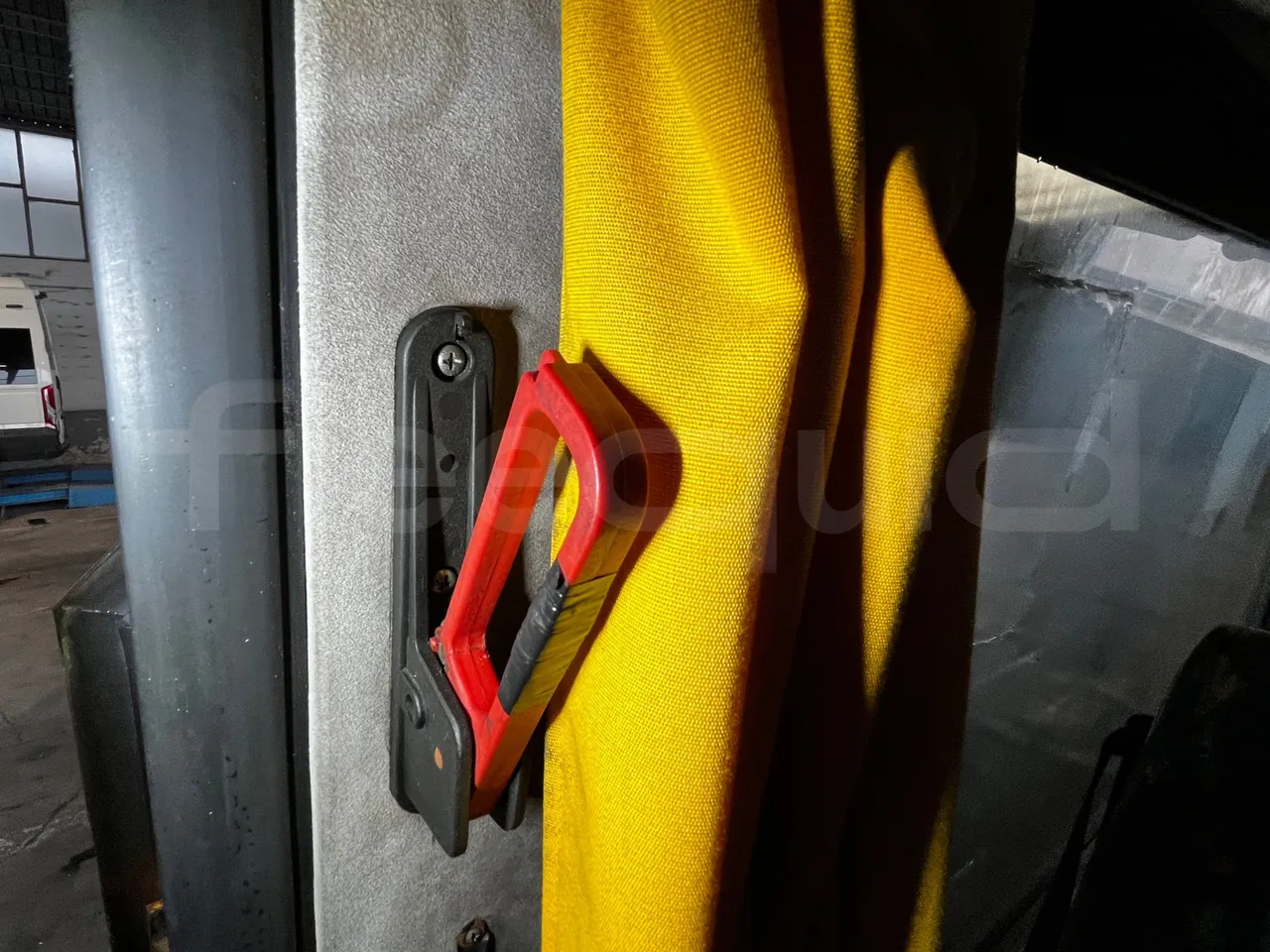 Iveco Daily A50C - Euro3 - 107kW - 6.948mt - central seat safety belt