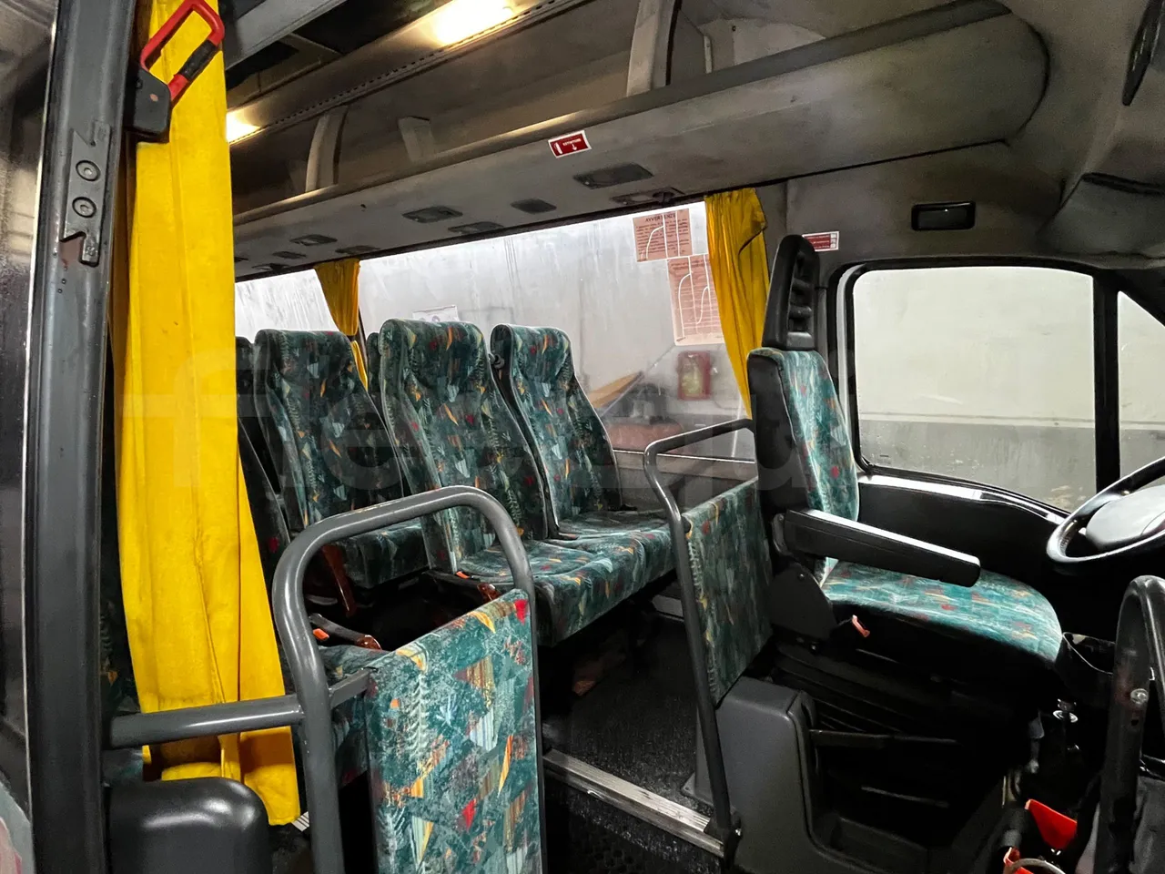 Iveco Daily A50C - Euro3 - 107kW - 6.948mt - folding seat photo