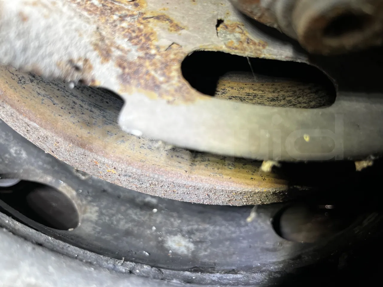 Iveco Daily A50C - Euro3 - 107kW - 6.948mt - front discs right