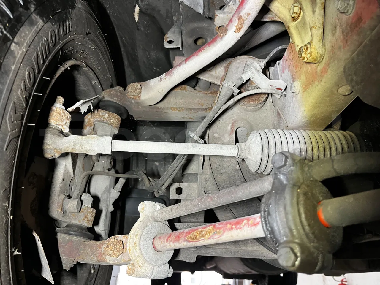 Iveco Daily A50C - Euro3 - 107kW - 6.948mt - front shock absorbers left