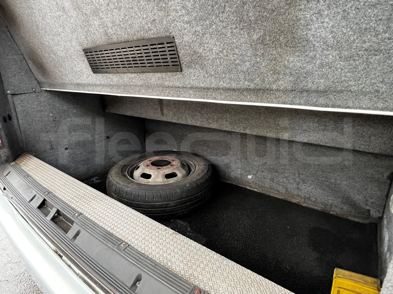 Iveco Daily A50C - Euro3 - 107kW - 6.948mt - luggage rack photo