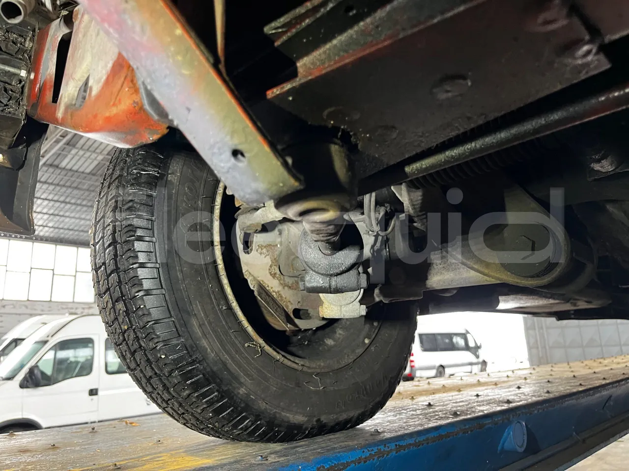 Iveco Daily A50C - Euro3 - 107kW - 6.948mt - front axle right side