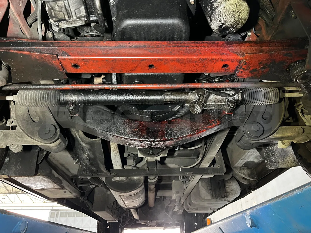 Iveco Daily A50C - Euro3 - 107kW - 6.948mt - front undercarriage from front