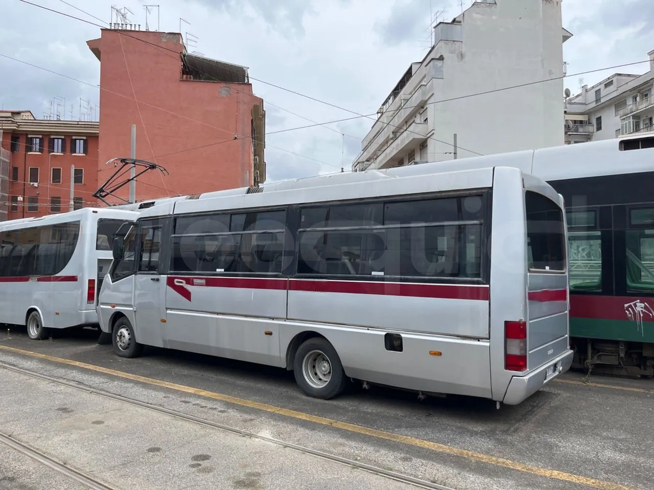 Iveco Cacciamali 59E12 THESI - Euro2 - left side photo