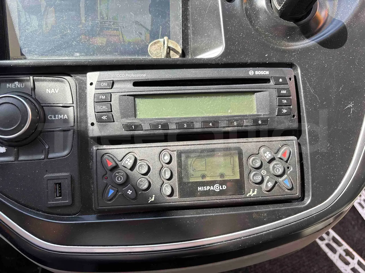 Irizar Volvo - radio accessories photo