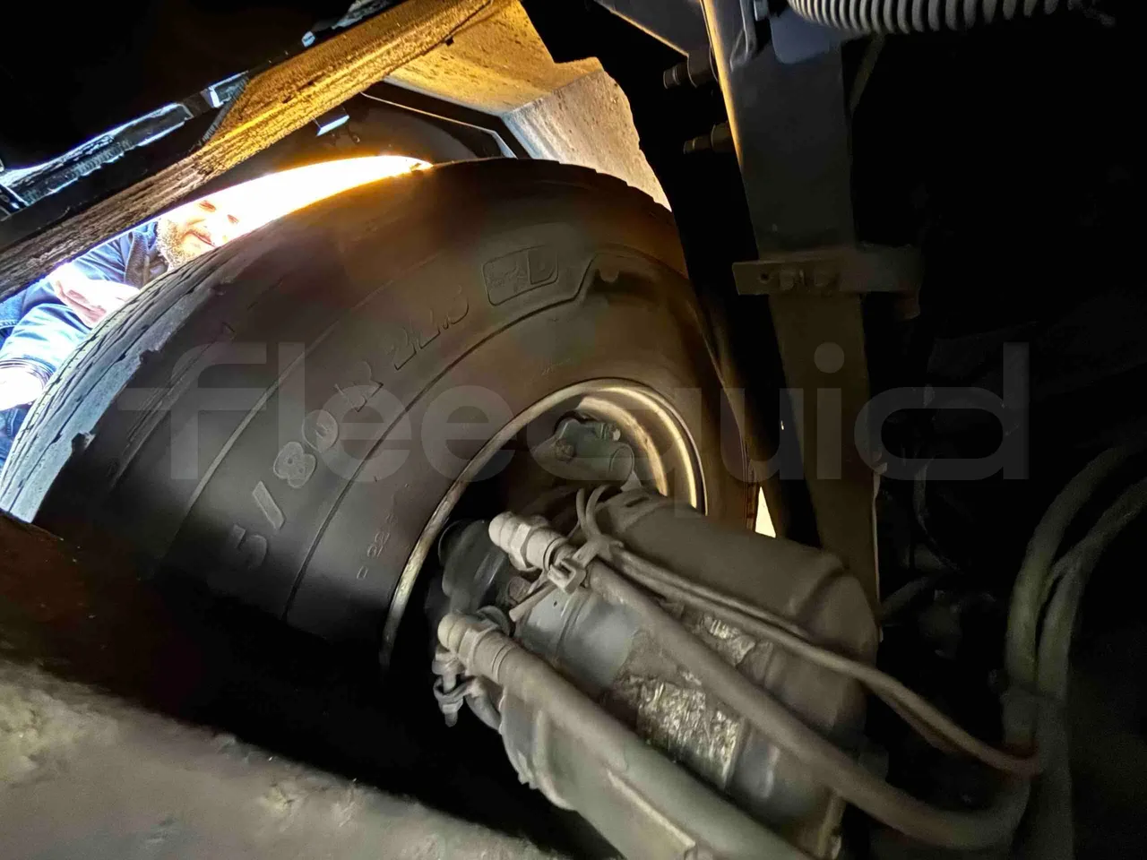 Irizar Volvo - axle 2 caliper brakes left