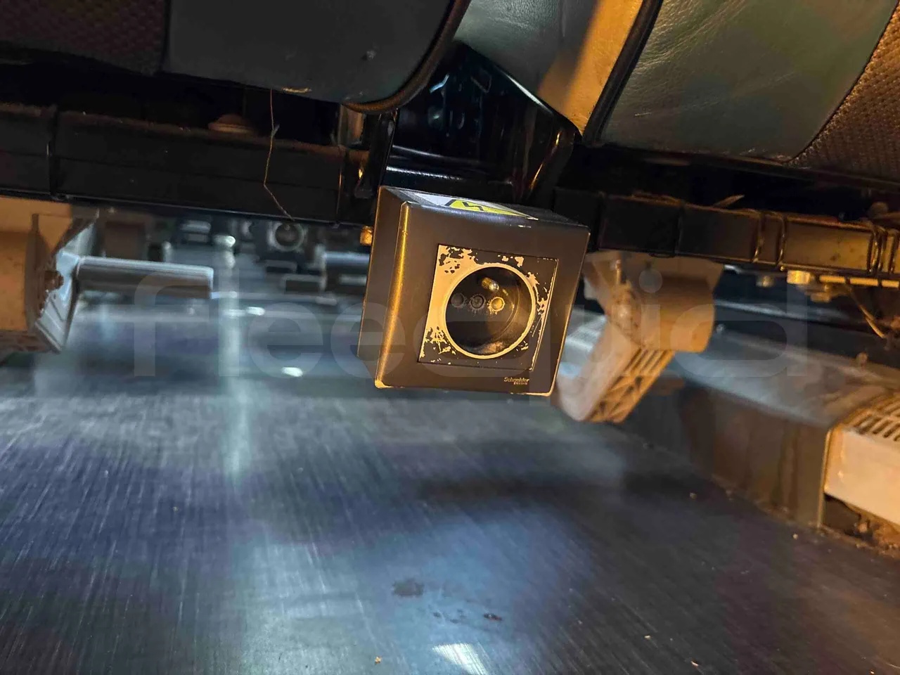 Irizar Volvo - power outlets detail